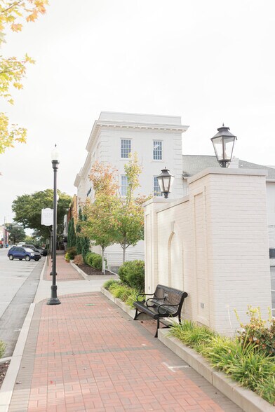 More Photos Of 119 Ridley Ave, Lagrange Office For Sale