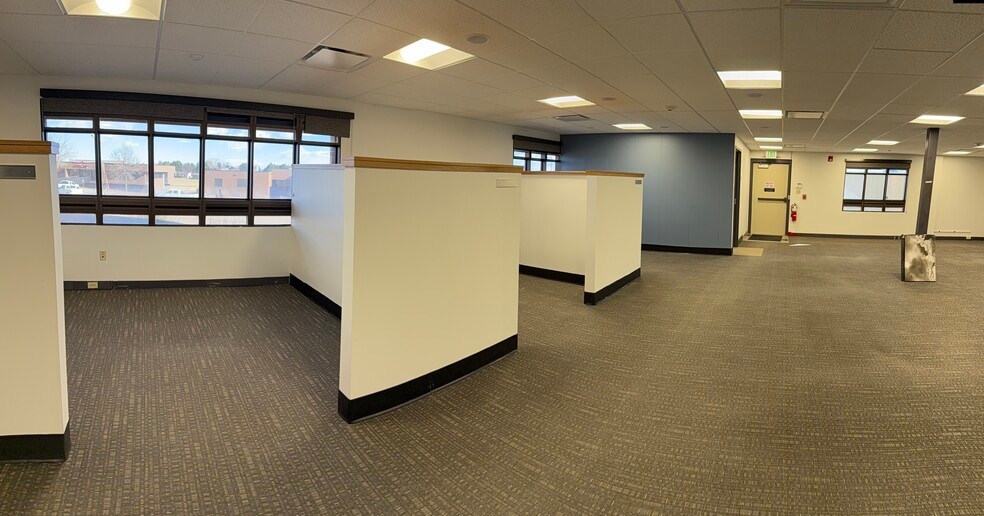 More Photos Of 5926 McIntyre St, Golden Office For Sale