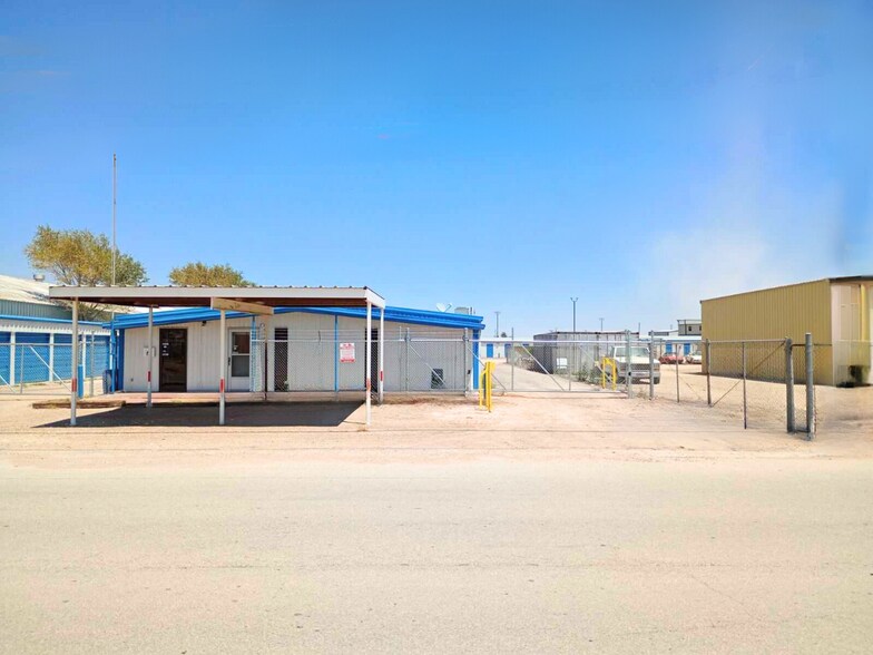 More Photos Of 2564 N Marco Ave, Odessa Self Storage For Sale