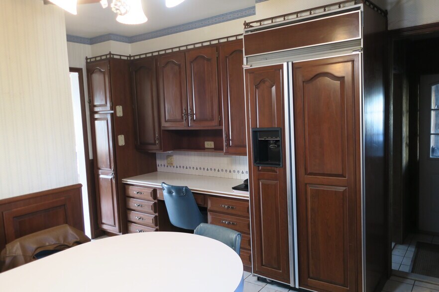 More Photos Of 529 Route 17M, Middletown Storefront Retail Residential For Sale