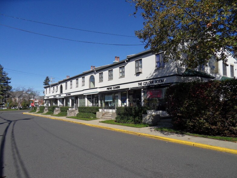 More Photos Of 15 Broadway, Cresskill General Retail For Sale