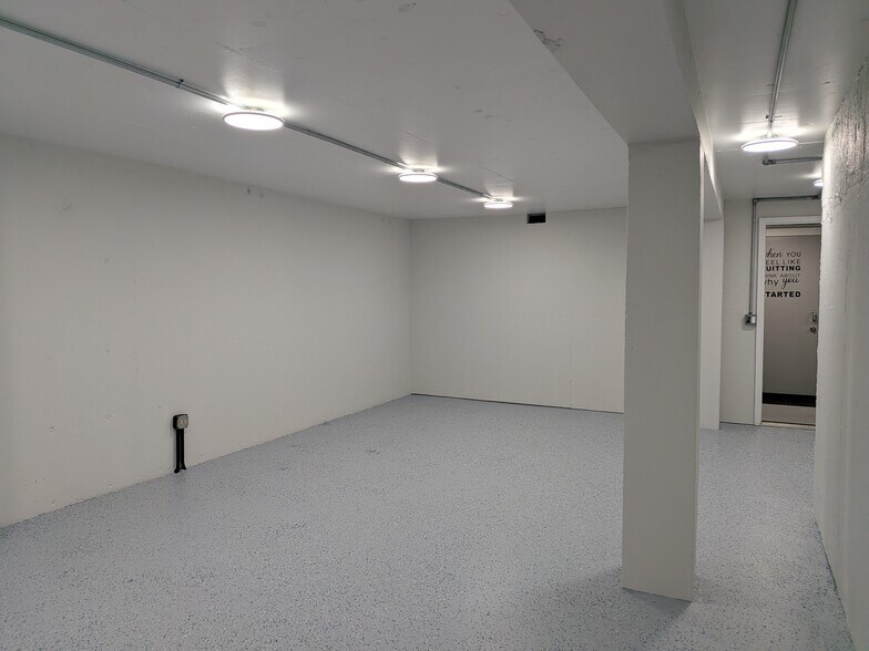 More Photos Of 635 Broadway, Kingston Office Residential For Lease