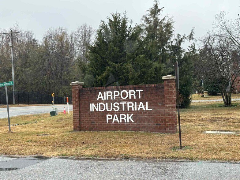 More Photos Of 128 Airport Industrial Dr, Clayton Industrial For Lease