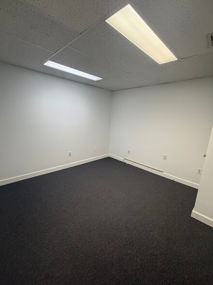 More Photos Of 8569-8573 Sudley Rd, Manassas Medical For Sale