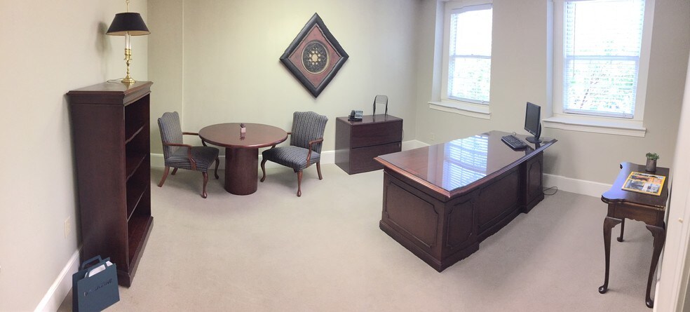 More Photos Of 330 E Coffee St, Greenville Office For Lease