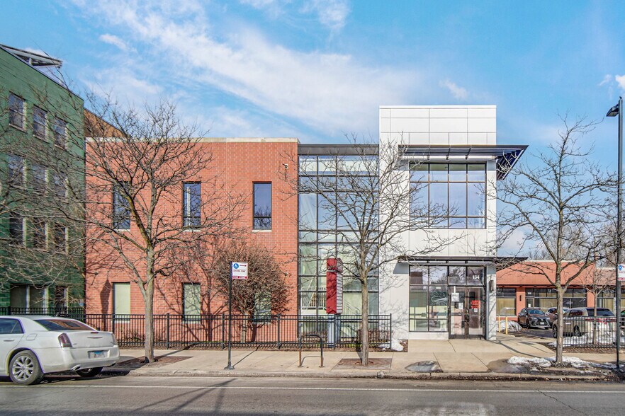 More Photos Of 134 W 111th St, Chicago Office For Lease