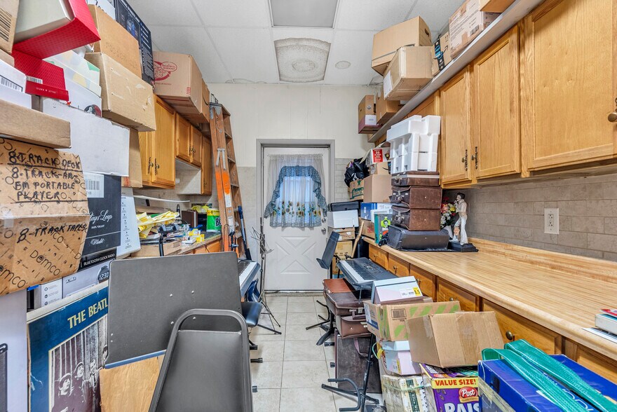 More Photos Of 236-238 Stuyvesant Ave, Lyndhurst Storefront For Sale