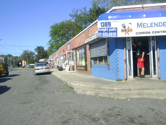More Photos Of 1309-1323 Straight Path, Wyandanch Storefront Retail Office For Lease