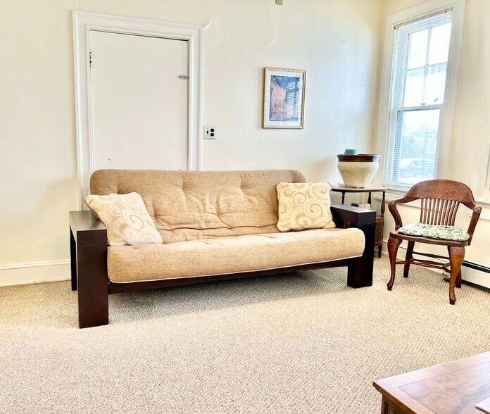 More Photos Of 5904 Harford Rd, Baltimore Office Residential For Sale