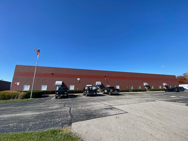 Primary Photo Of 715-723 Hadley Dr, Columbus Warehouse For Lease