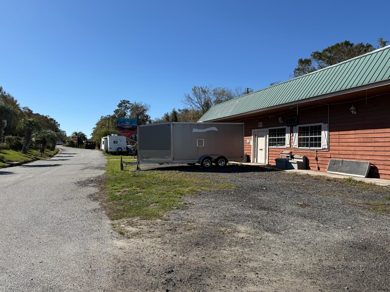 More Photos Of 70 US Highway 17, Richmond Hill Trailer Camper Park For Sale