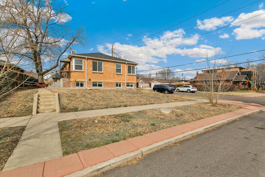 More Photos Of 2300 W 39th Ave, Denver Apartments For Sale