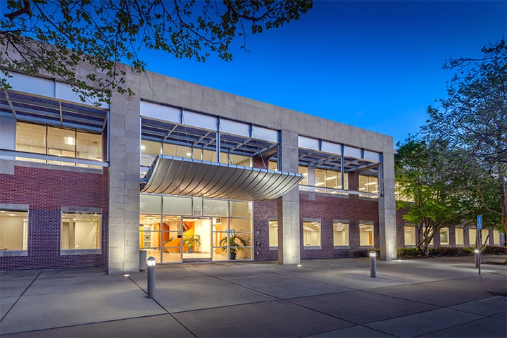 More Photos Of 2730 Gateway Oaks Dr, Sacramento Office For Lease