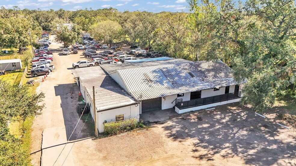 More Photos Of 705 Jerry Smith Rd, Dover Light Manufacturing For Sale