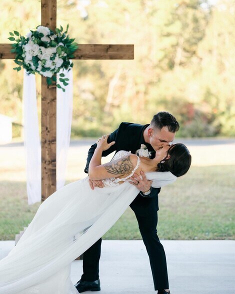 More Photos Of 30 Old Palmetto Path, Saint Marks Restaurant For Sale