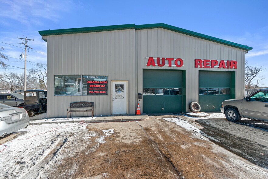 More Photos Of 108 S Front St, Coloma General Retail For Sale