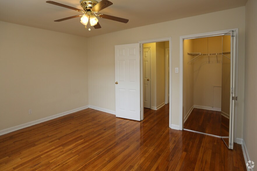 More Photos Of 3301 Chillum Rd, Mount Rainier Apartments For Sale