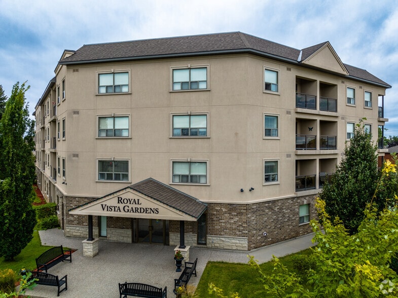 Primary Photo Of 1489 Upper Gage Av, Hamilton Apartments For Sale