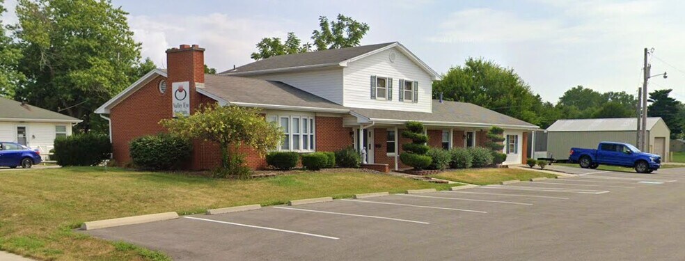 Primary Photo Of 1449 S Main St, Bellefontaine Medical For Lease