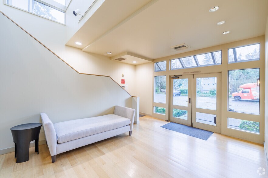 More Photos Of 1416 112th Ave NE, Bellevue Office For Lease