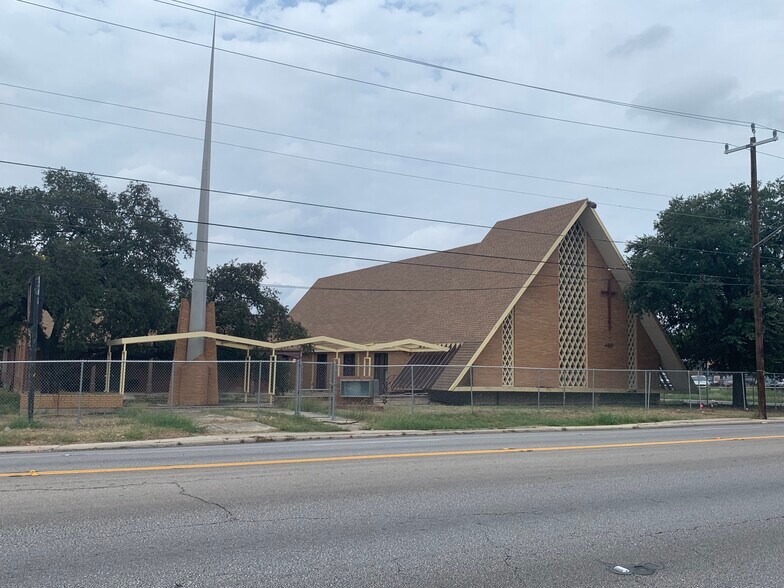 More Photos Of 4611 San Pedro, San Antonio Religious Facility For Sale