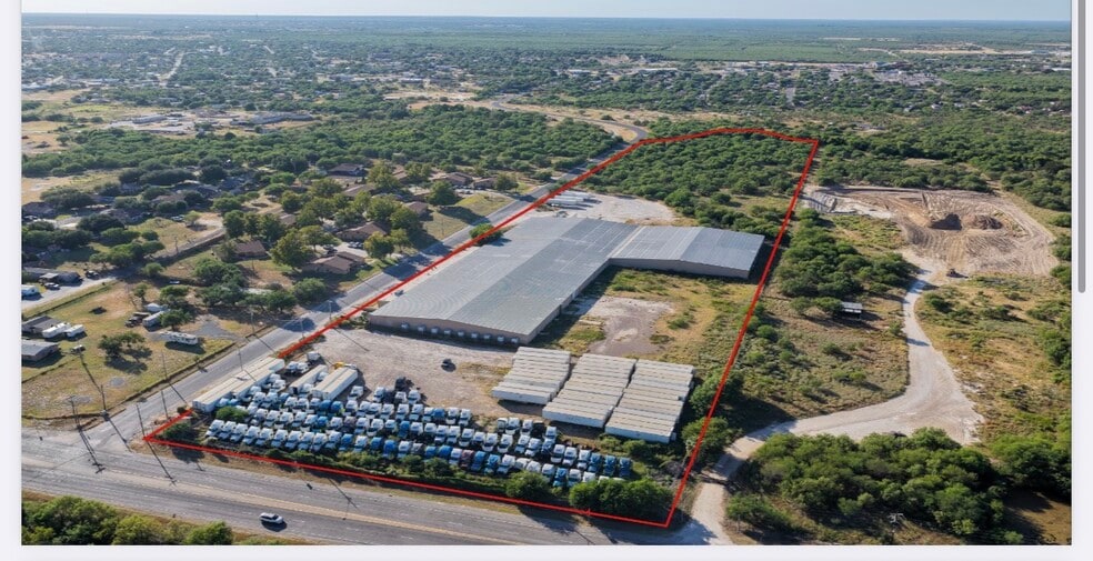 Primary Photo Of 1301 East Ave, Carrizo Springs Warehouse For Lease