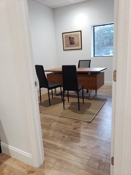 More Photos Of 725 River Rd, Edgewater Medical For Lease