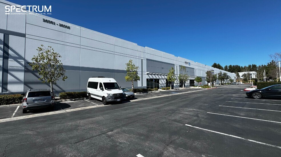 More Photos Of 28361-28385 Constellation Rd, Valencia Manufacturing For Lease