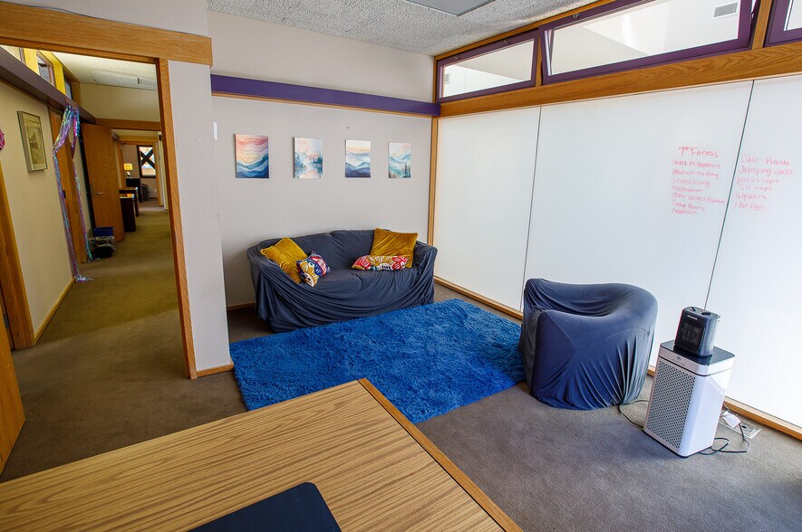 More Photos Of 3516 Covington Hwy, Decatur Office For Sale