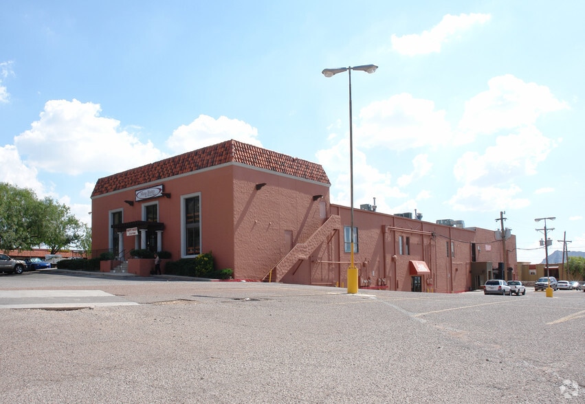 More Photos Of 5411 N Mesa St, El Paso Unknown For Lease