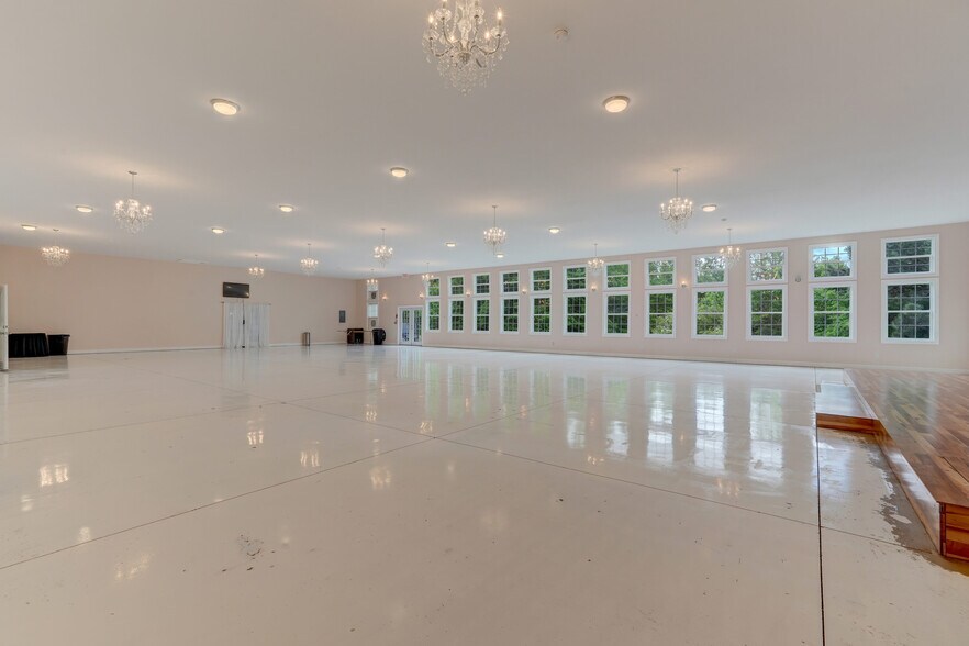 More Photos Of 178 Slaydon Rd, Eden Specialty For Sale