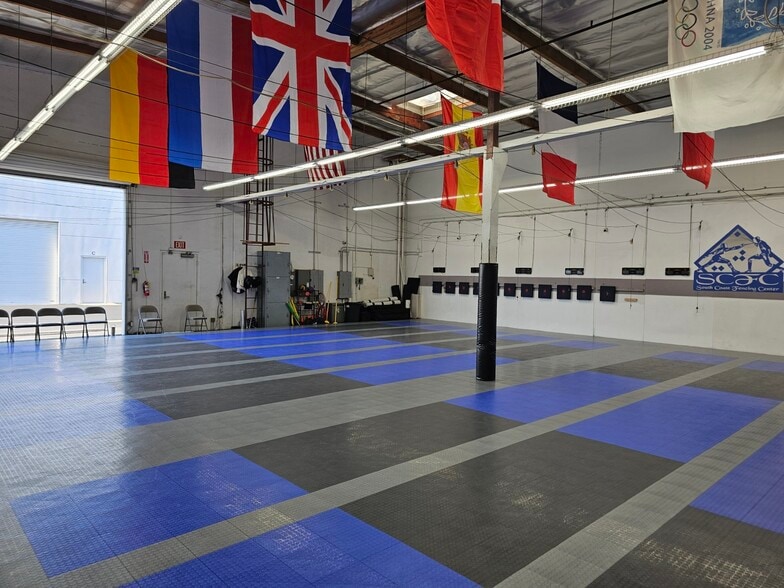 More Photos Of 3518 Lake Center Dr, Santa Ana Warehouse For Lease