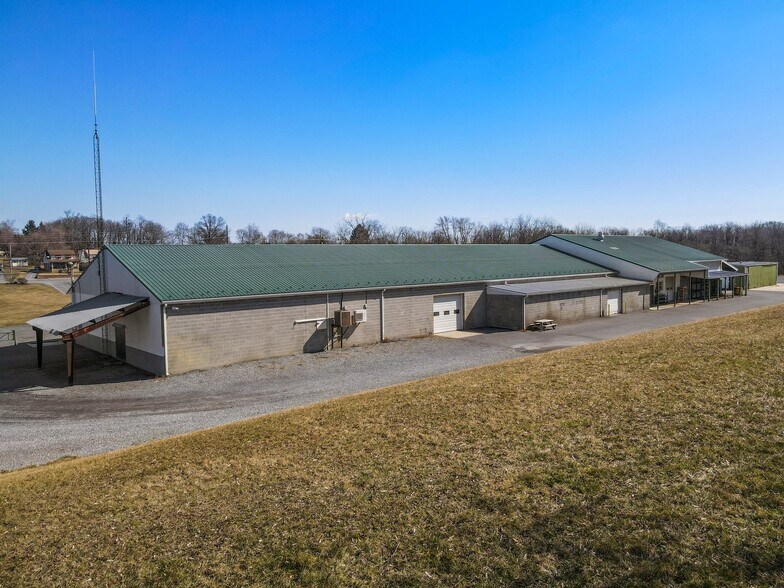 More Photos Of 12258 Buchanan Trl W, Mercersburg Flex For Lease