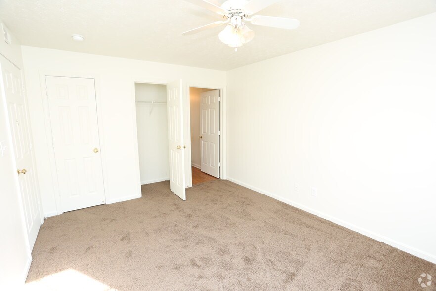 More Photos Of 3130 Saint Anthony Gardens Dr, Louisville Apartments For Sale