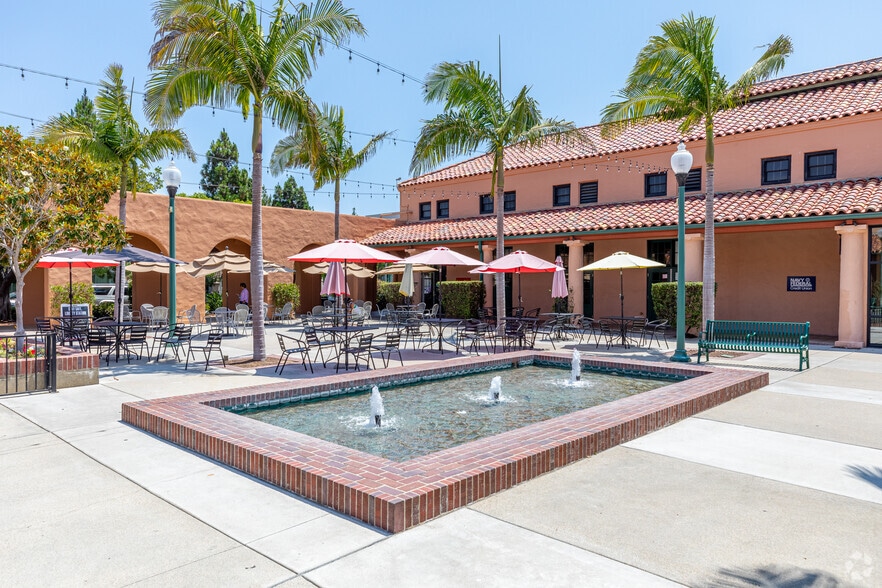 More Photos Of 2820 Historic Decatur Rd, San Diego Unknown For Lease