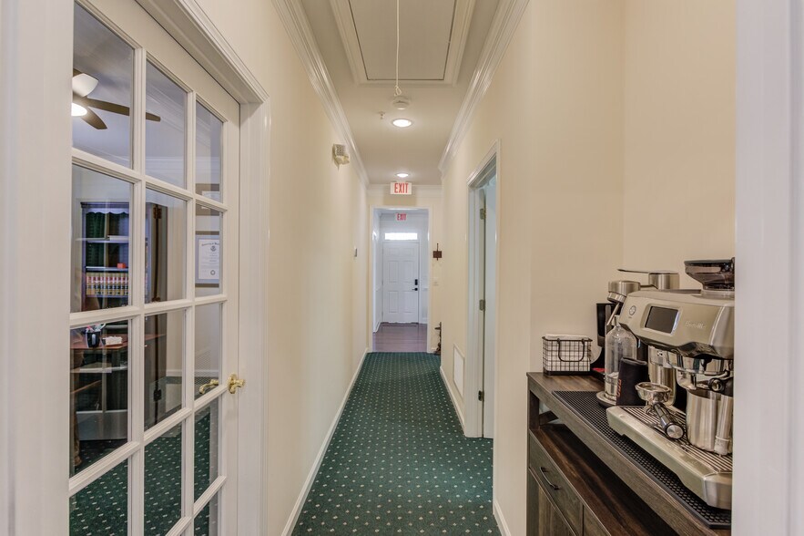 More Photos Of 1100 Powers Pl, Alpharetta Office Residential For Sale