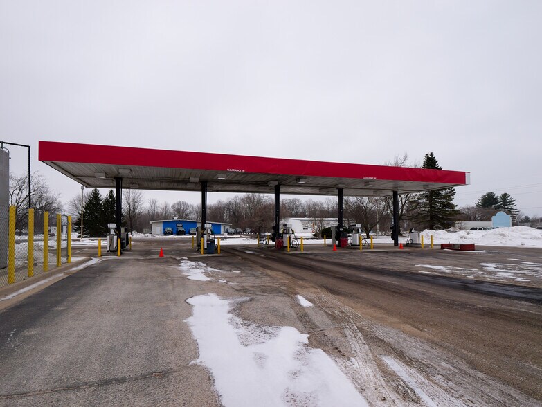 More Photos Of 511 25th Ave N, Wisconsin Rapids Office For Sale