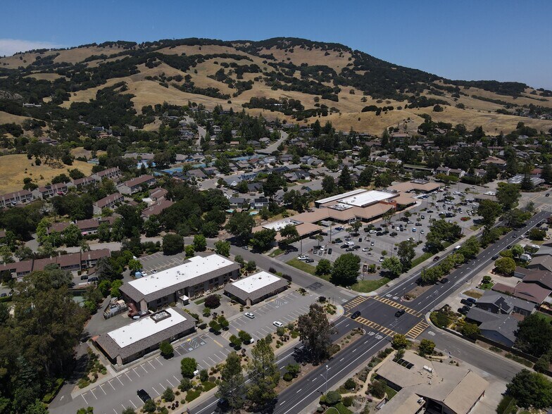 More Photos Of 97 San Marin Dr, Novato Medical For Lease