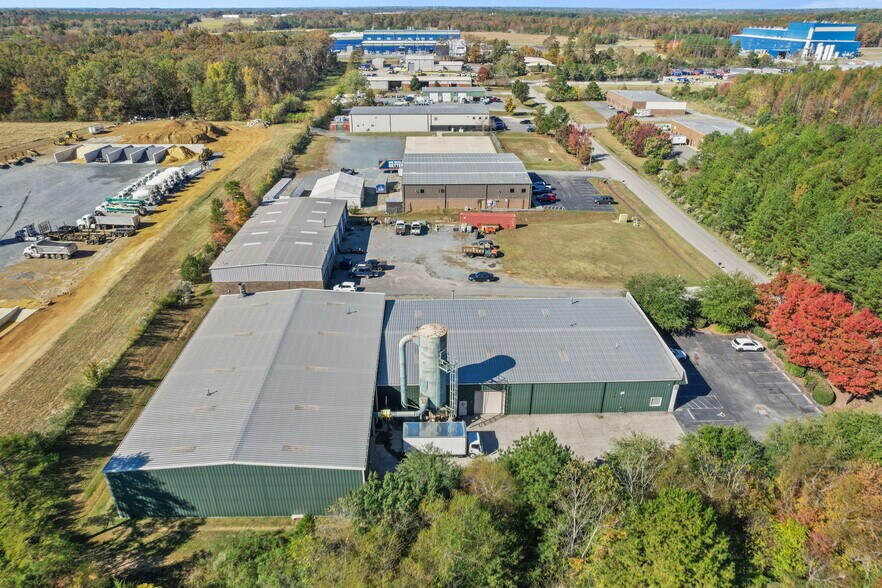 More Photos Of 3213 Westwood Industrial Dr, Monroe Manufacturing For Sale