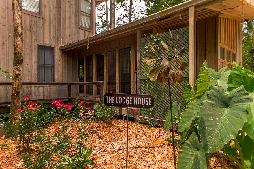 More Photos Of 11030 Garden Ln, Folsom Specialty For Sale