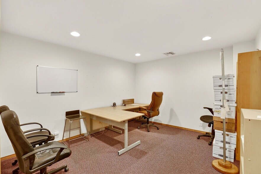 More Photos Of 163 SE 2nd Ave, Hillsboro Office For Sale