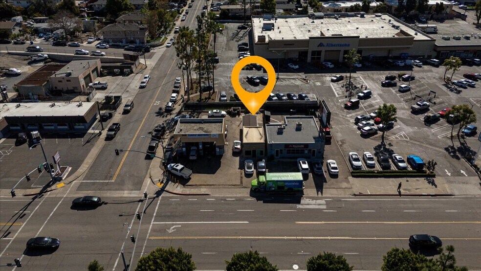 More Photos Of 9849 Campo Rd, Spring Valley Storefront For Lease