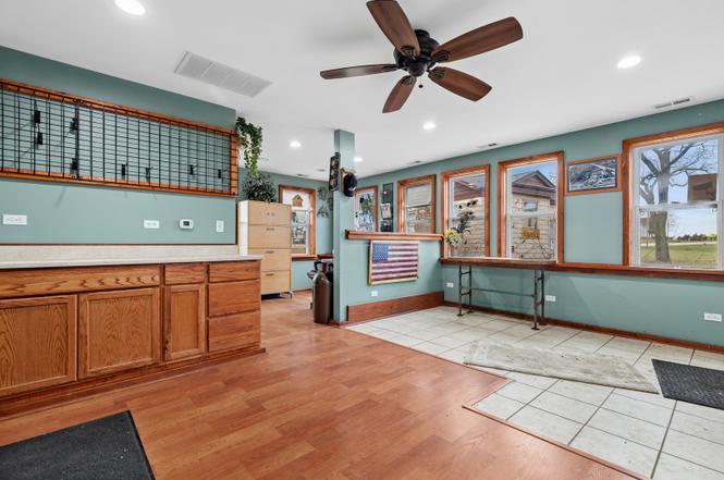 More Photos Of 20922 W Il Route 176, Mundelein Service For Sale
