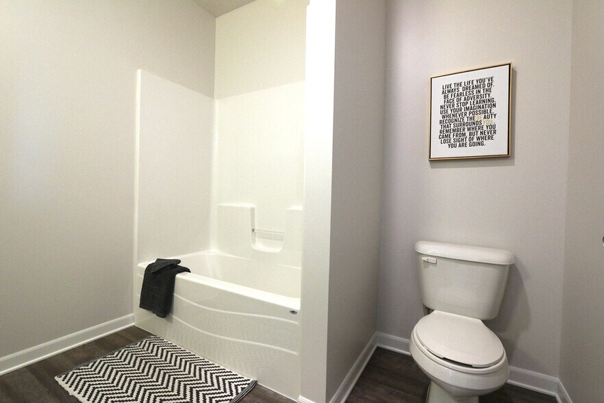 More Photos Of 1015 N 16th St, Omaha Apartments For Sale