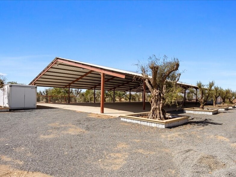 More Photos Of 34338 Nevis Ave, Mc Farland Horse Stables For Sale