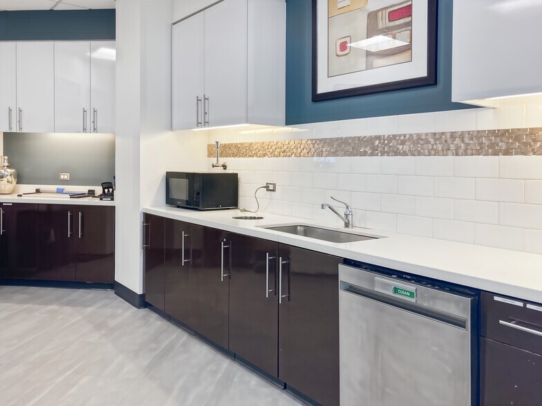 More Photos Of 101 Hudson St, Jersey City Coworking Space