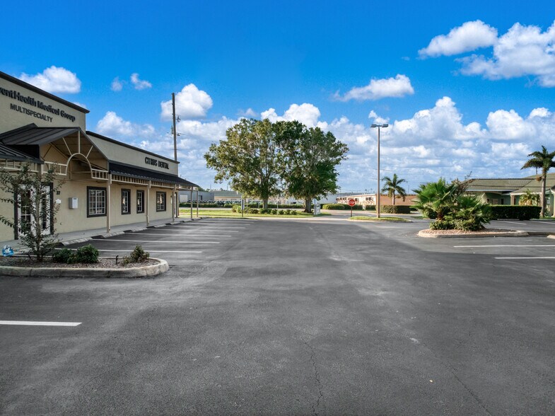 More Photos Of 33 Ryant Blvd, Sebring Medical For Sale