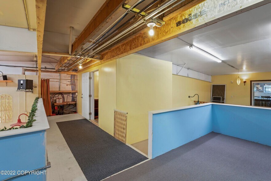More Photos Of 36142 Pine St, Soldotna Light Manufacturing For Sale