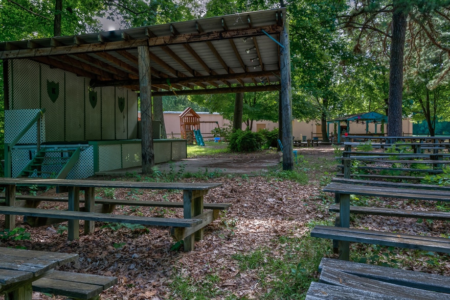 More Photos Of 10 Pythian Dr, Edgewater Lodge Meeting Hall For Sale