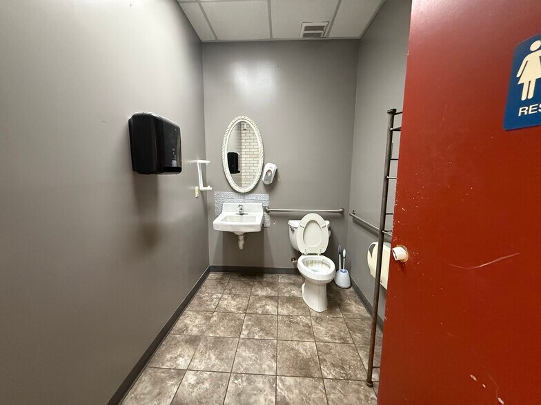 More Photos Of 4620-4692 Cottage Grove Rd, Madison Unknown For Lease